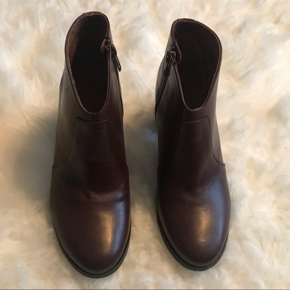 🚫SOLD🚫 Frye Nora Brown Ankle Bootie - Picture 2 of 7